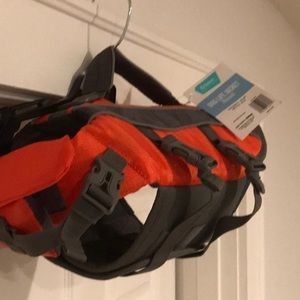 NEW SMALL DOG LIFE JACKET 15 - 30 LBS GIRTH 16 - 20 IN.